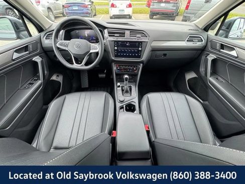 Certified 2024 Volkswagen Tiguan SE AWD/4WD image 13