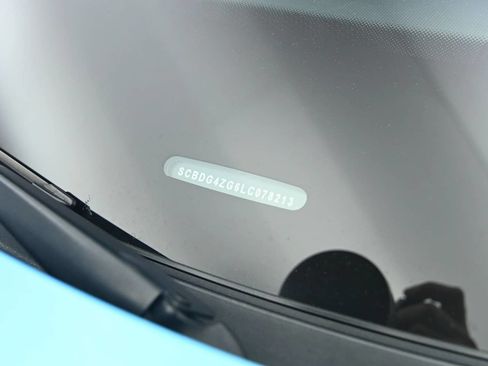 Used 2020 Bentley Continental GT AWD/4WD image 32