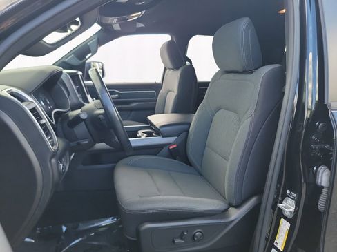 Used 2022 RAM 1500 Big Horn AWD/4WD image 9
