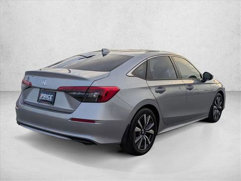 Used 2023 Honda Civic EX image 5