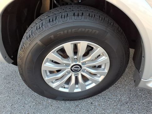 Used 2024 Nissan Armada SV RWD image 22
