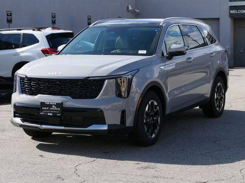 New 2025 Kia Sorento S w/ Panoramic Sunroof Package image 5