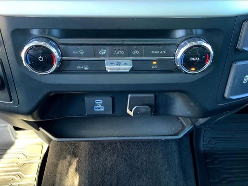 Used 2022 Ford F150 XLT w/ Equipment Group 301A Mid image 32