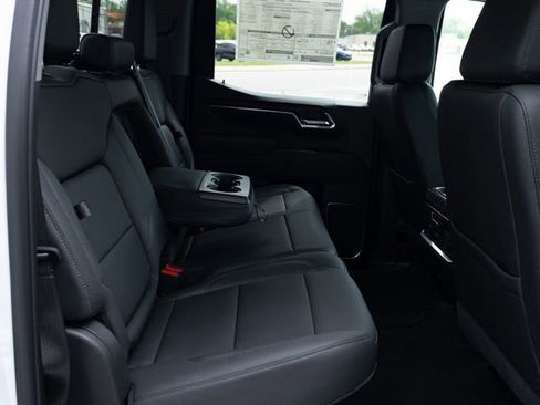 New 2026 GMC Sierra 1500 SLT w/ SLT Premium Plus Package AWD/4WD image 30