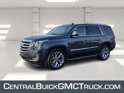 Used 2020 Cadillac Escalade Luxury image 1
