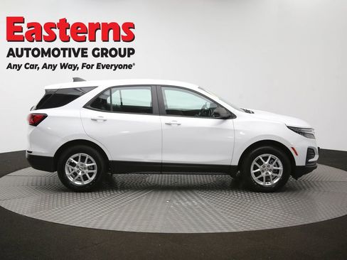 Used 2022 Chevrolet Equinox LS FWD image 43
