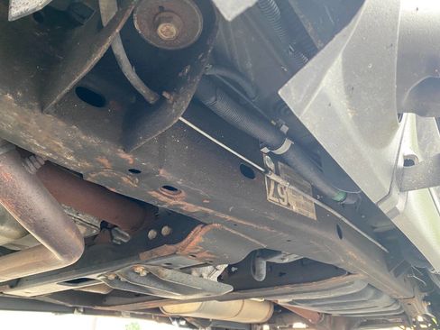 Used 2011 Chevrolet Tahoe LT w/ Suspension Package, Off-Road image 41