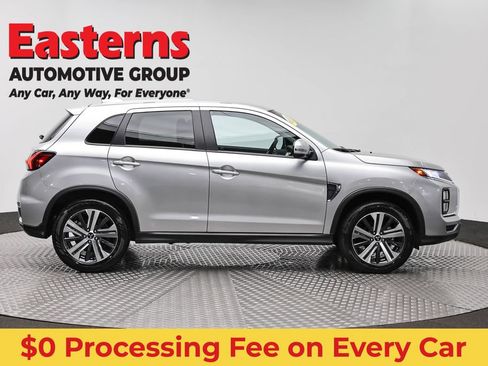 Used 2025 Mitsubishi Outlander Sport SE AWD/4WD image 4
