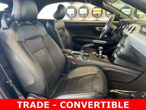 Used 2017 Ford Mustang Premium image 17