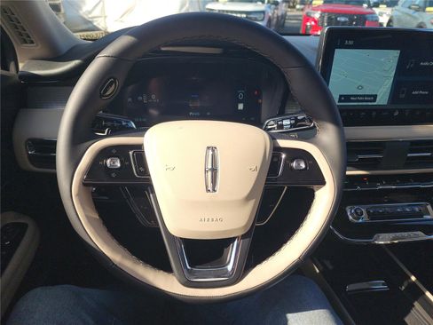 New 2026 Lincoln Corsair Premiere FWD image 31
