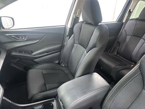Used 2024 Subaru Ascent Premium w/ Convenience Package image 13