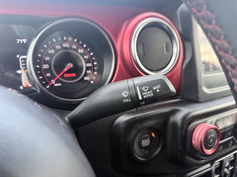 Used 2021 Jeep Gladiator Rubicon w/ Cold Weather Group image 62