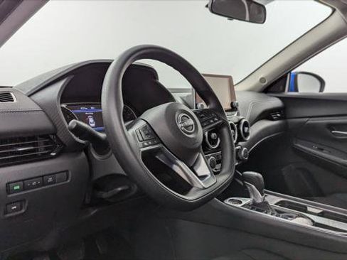 Used 2025 Nissan Sentra SV image 23