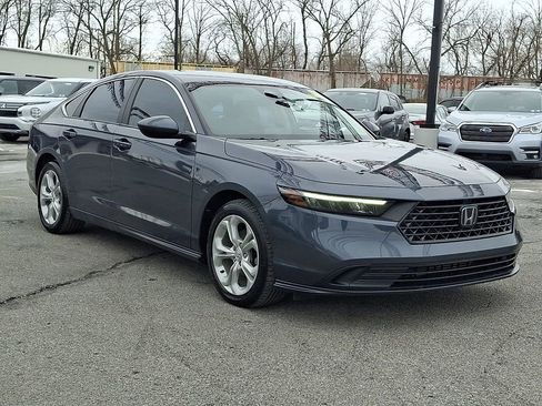 Used 2023 Honda Accord LX image 4