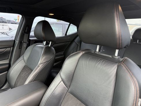 Used 2020 Nissan Maxima SR w/ Sport Mat Group FWD image 13