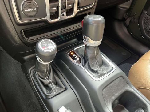 Used 2022 Jeep Wrangler Unlimited Sahara w/ Safety Group image 21