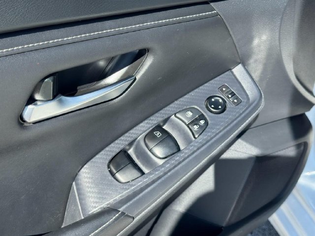 Used 2024 Nissan Sentra SV FWD image 21