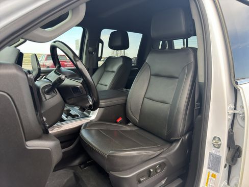 Used 2024 Chevrolet Silverado 2500 LTZ w/ LTZ Convenience Package AWD/4WD image 2