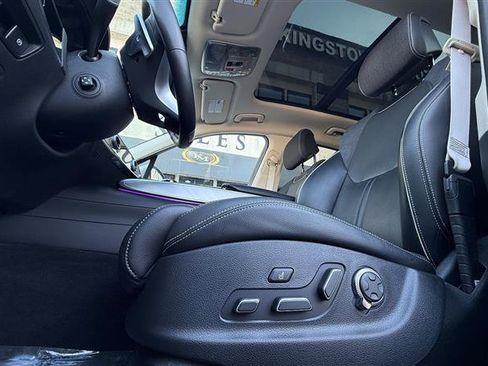 Used 2023 Genesis Electrified GV70 Advanced image 12