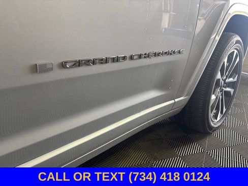 Used 2023 Jeep Grand Cherokee L Overland AWD/4WD image 6