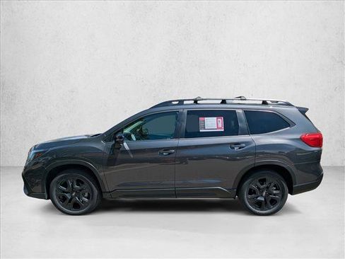 Used 2023 Subaru Ascent Onyx Edition AWD/4WD image 8