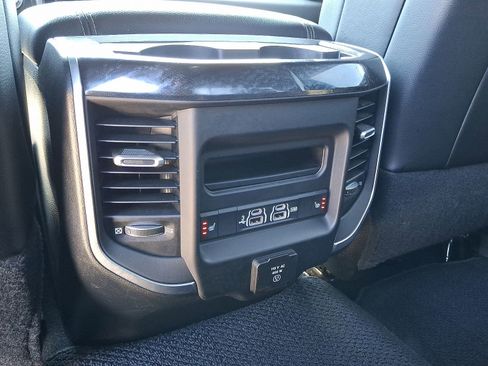 Used 2020 RAM 2500 Laramie AWD/4WD image 12
