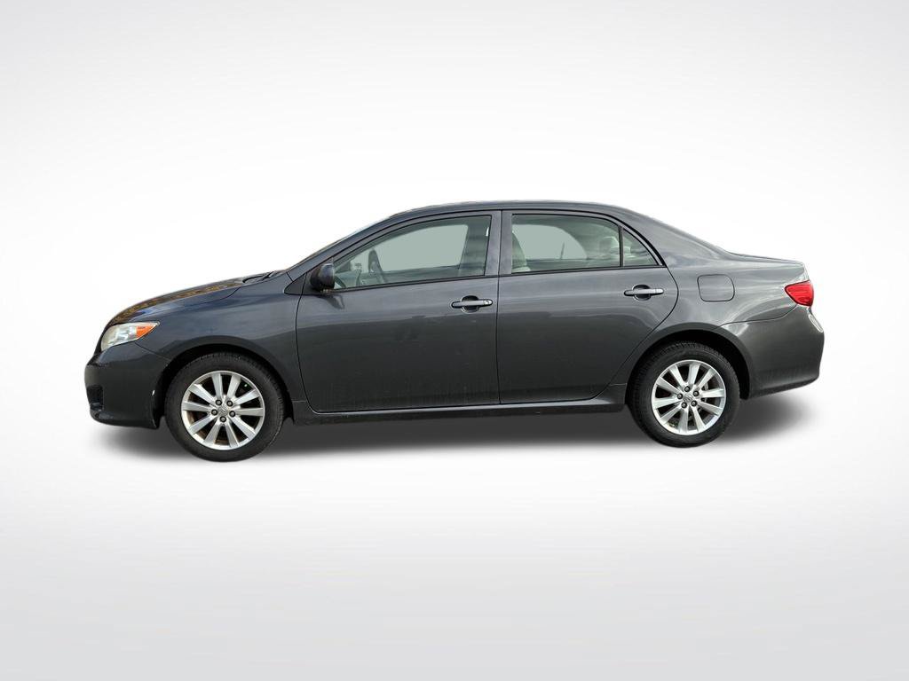 Used 2009 Toyota Corolla LE w/ All Weather Guard Pkg FWD image 2