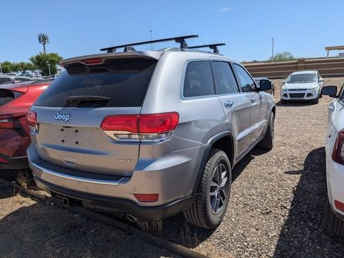 Used 2018 Jeep Grand Cherokee Limited AWD/4WD image 6