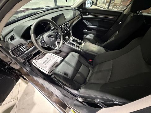 Used 2018 Honda Accord EX image 18