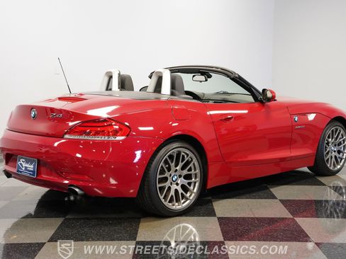 Used 2013 BMW Z4 sDrive35i RWD image 13
