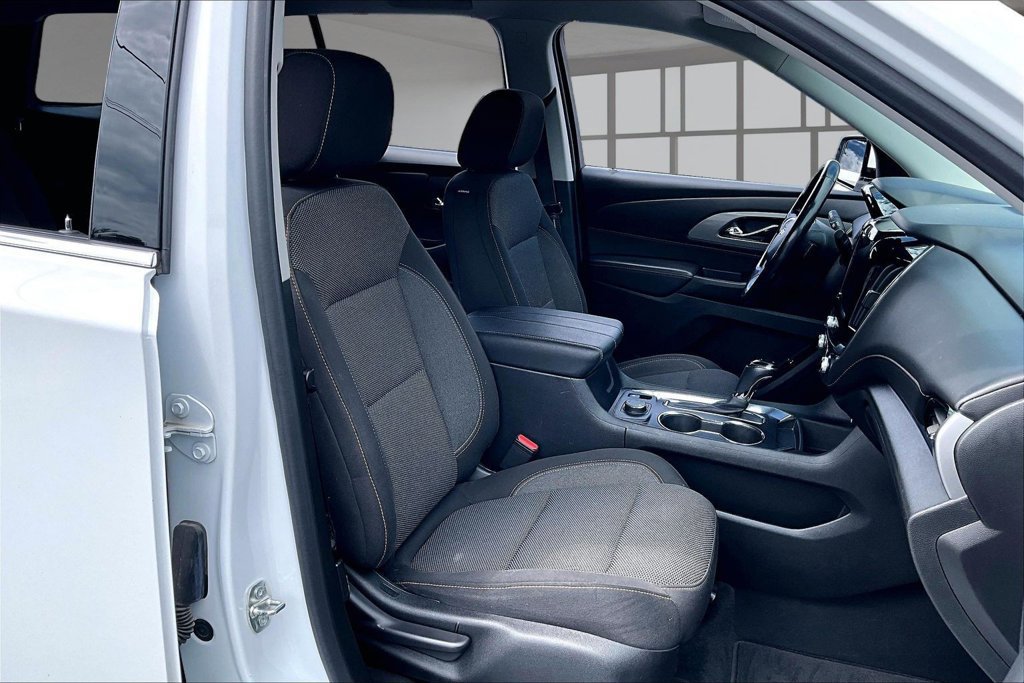 Used 2020 Chevrolet Traverse LT w/ Driver Confidence II Package AWD/4WD image 7