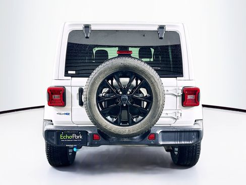 Used 2023 Jeep Wrangler Sahara w/ Cold Weather Group image 7