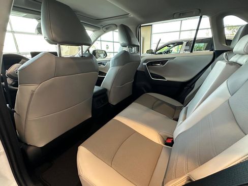 New 2025 Toyota RAV4 Limited image 29