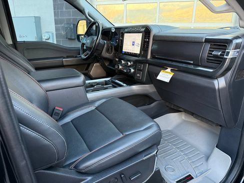 Used 2023 Ford F250 Lariat w/ Chrome Package AWD/4WD image 19