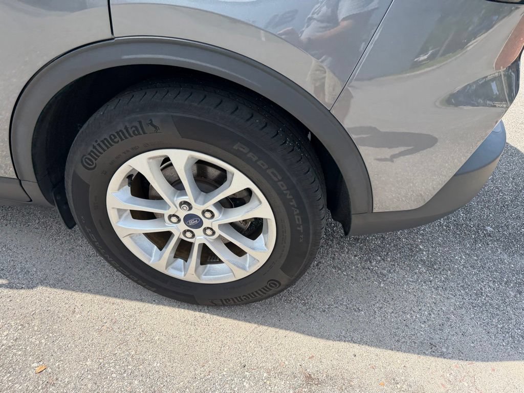 Used 2022 Ford Escape SE w/ Convenience Package FWD image 10