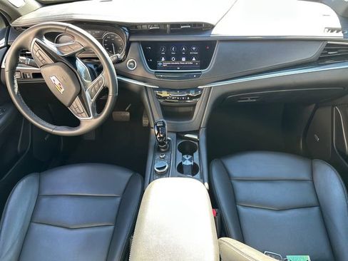 Used 2025 Cadillac XT5 Premium Luxury image 23
