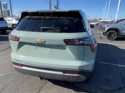 New 2026 Chevrolet Equinox LT w/ Convenience Package II image 9