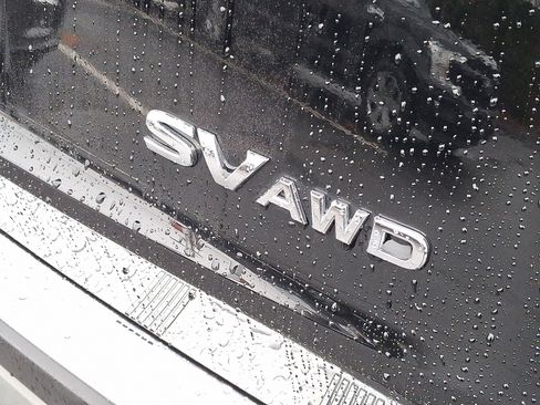 Certified 2023 Nissan Rogue SV image 30