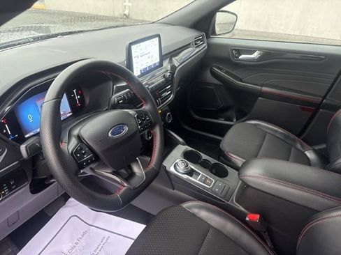 Used 2025 Ford Escape ST-Line image 19