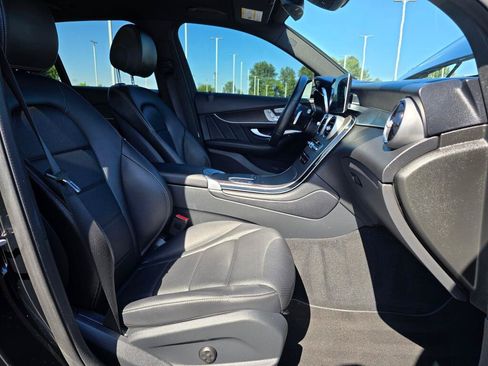 Used 2022 Mercedes-Benz GLC 300 4MATIC image 25