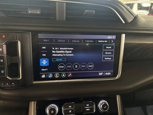 Used 2021 GMC Yukon Denali w/ Denali Premium Package image 23