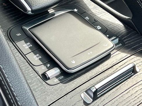 Certified 2023 Mercedes-Benz GLS 450 GLS 450 image 10