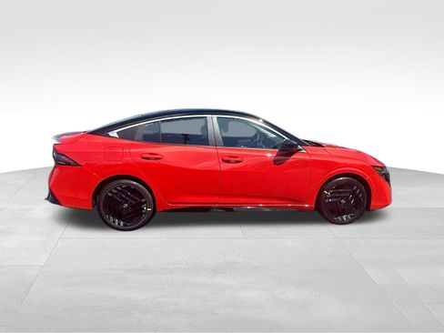 New 2026 Nissan Sentra SR FWD image 8