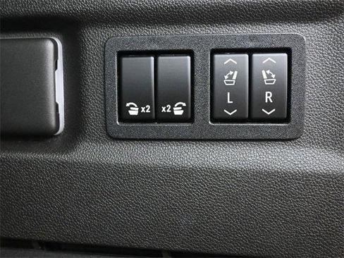 Used 2021 GMC Yukon XL SLT w/ SLT Luxury Plus Package image 39