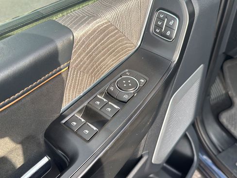 Used 2022 Ford F150 Platinum w/ Equipment Group 701A High image 15