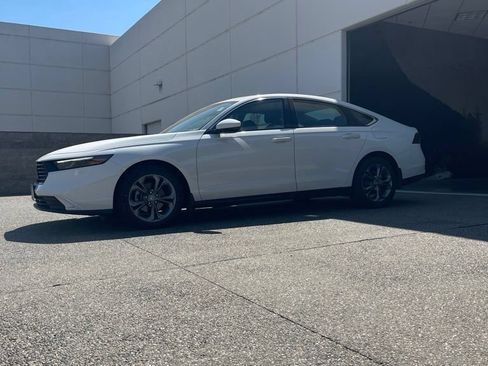 Used 2024 Honda Accord EX image 1