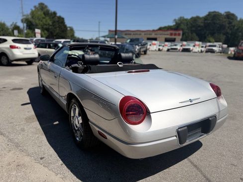 Used 2005 Ford Thunderbird RWD image 7