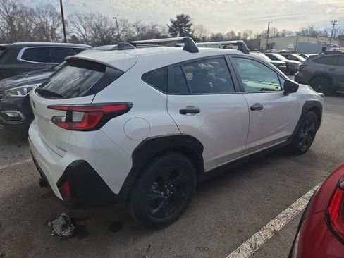 Used 2024 Subaru Crosstrek 2.0i w/ Crosstrek Mirror Package image 5