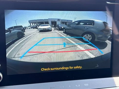 Used 2025 Toyota Prius LE FWD image 20