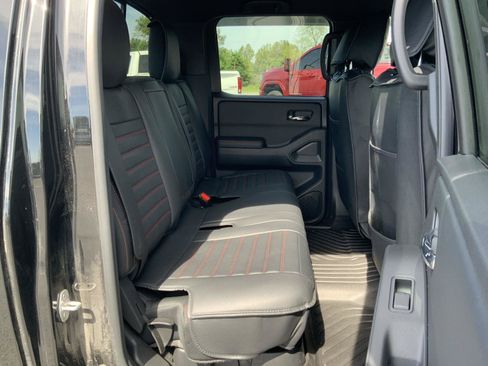 Used 2025 Nissan Frontier PRO-4X AWD/4WD image 48